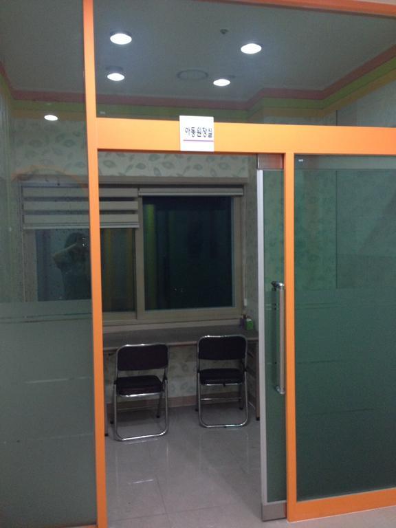 Champ Hostel Busan Exterior photo
